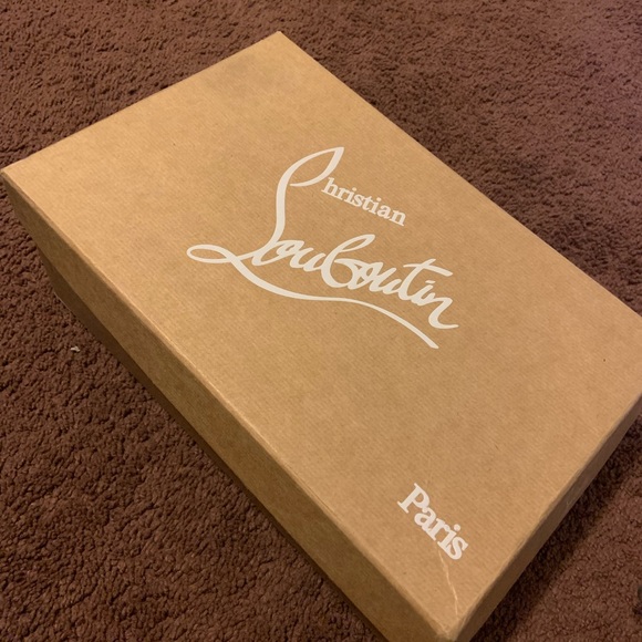 Christian Louboutin Nude Heel - Picture 3 of 6